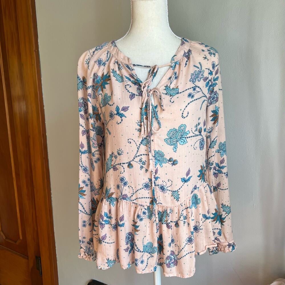 William Rast Boho Floral Top Long Sleeves Ruffles Women’s Size Medium Pink Blue